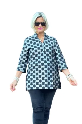 001- LuLu B Black Medallion Travel Tunic