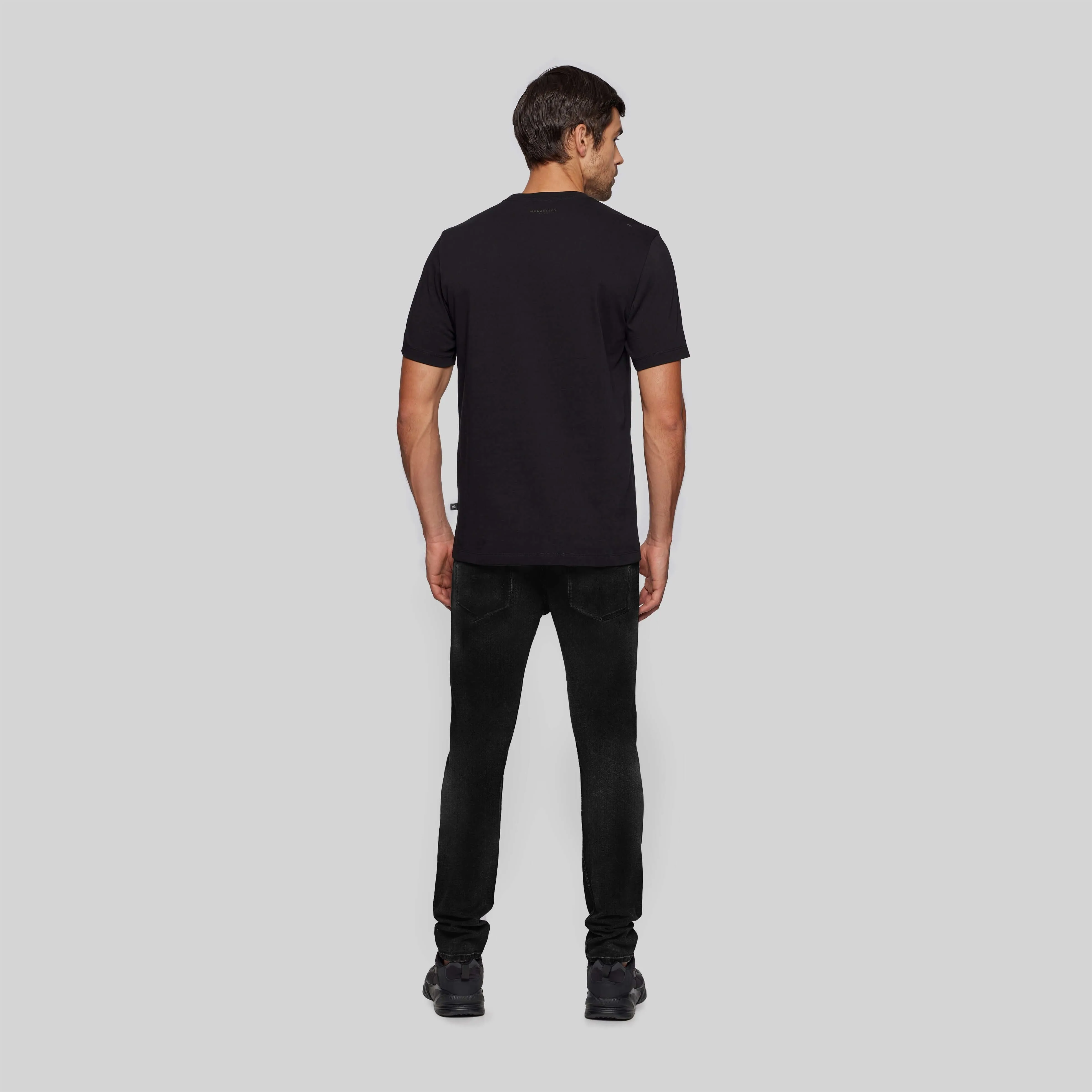 ALTAIR BLACK T-SHIRT