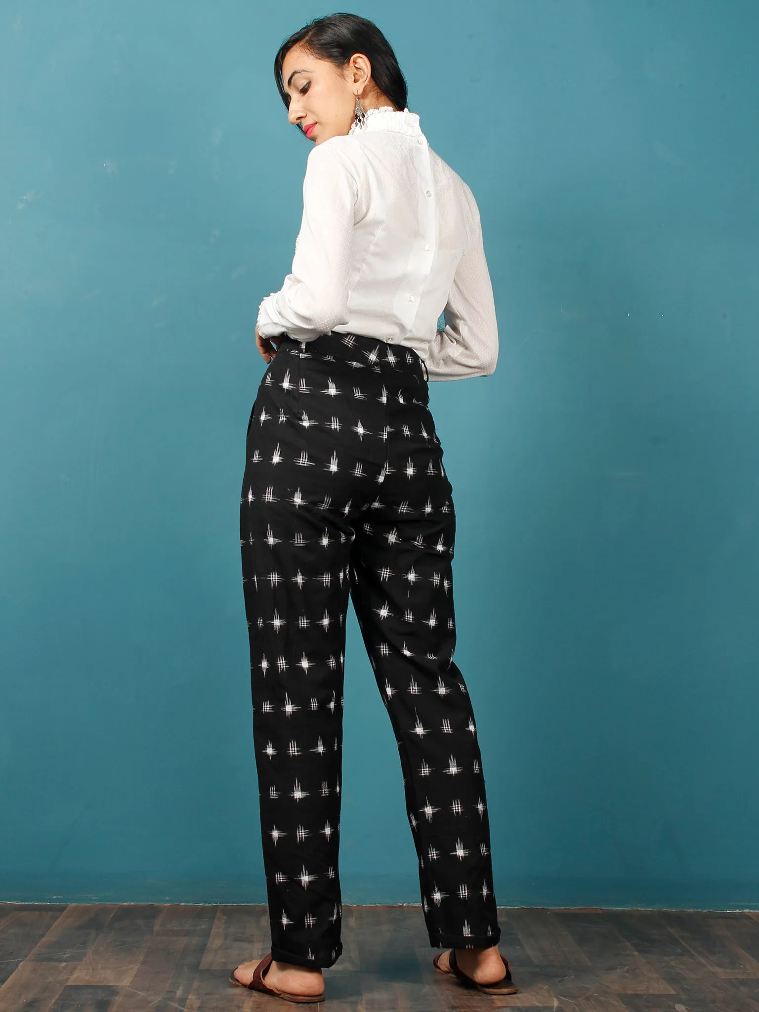 Black White Hand Woven Ikat Trousers - T032F798