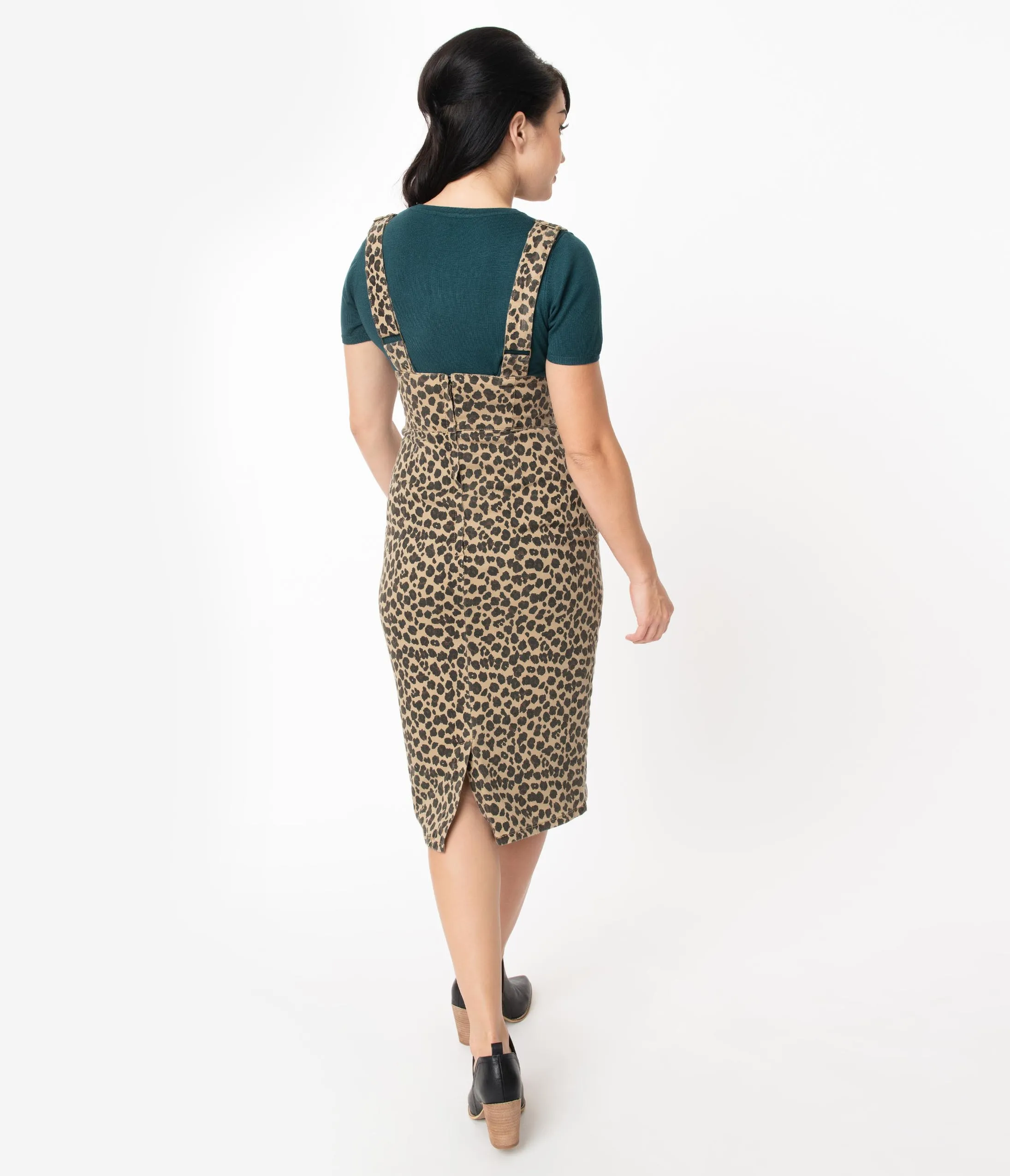 Collectif 1970s Leopard Print Dungaree Karen Suspender Pencil Skirt