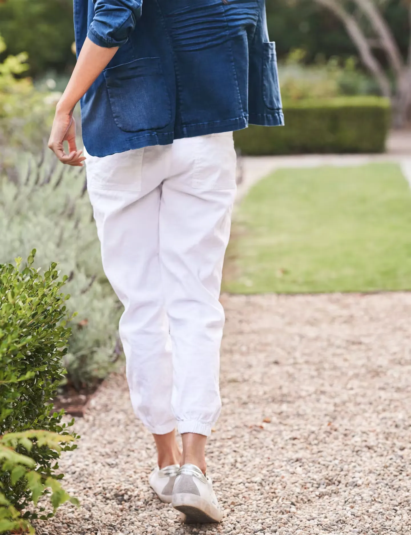 Frank & Eileen - Jameson Jogger in White Performance Linen