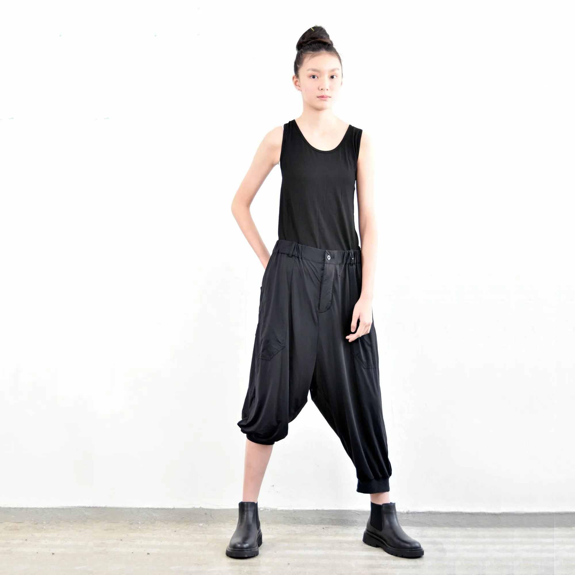 Function Cropped Pants