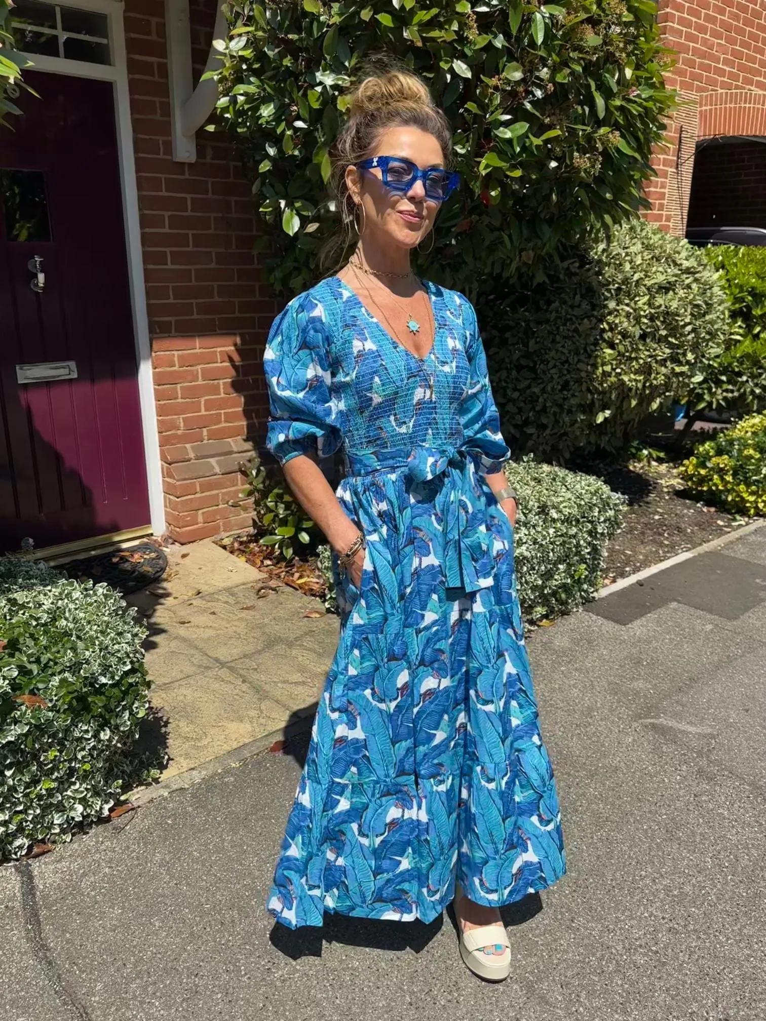 ‘GRACE V-DRESS’ IN BLUE BANANA LEAF (MIDI)