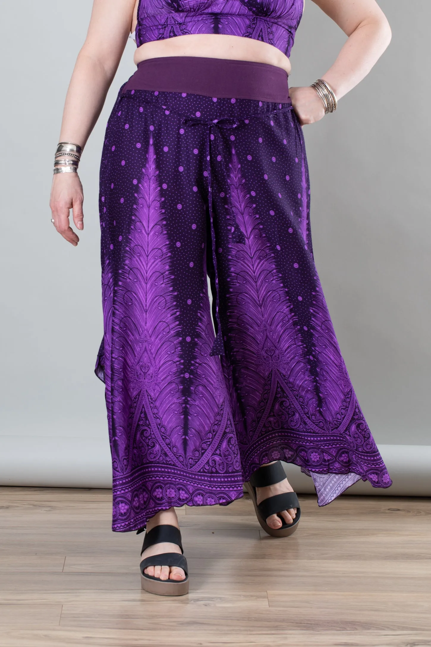 Harmony Feather Print Gaucho Pants