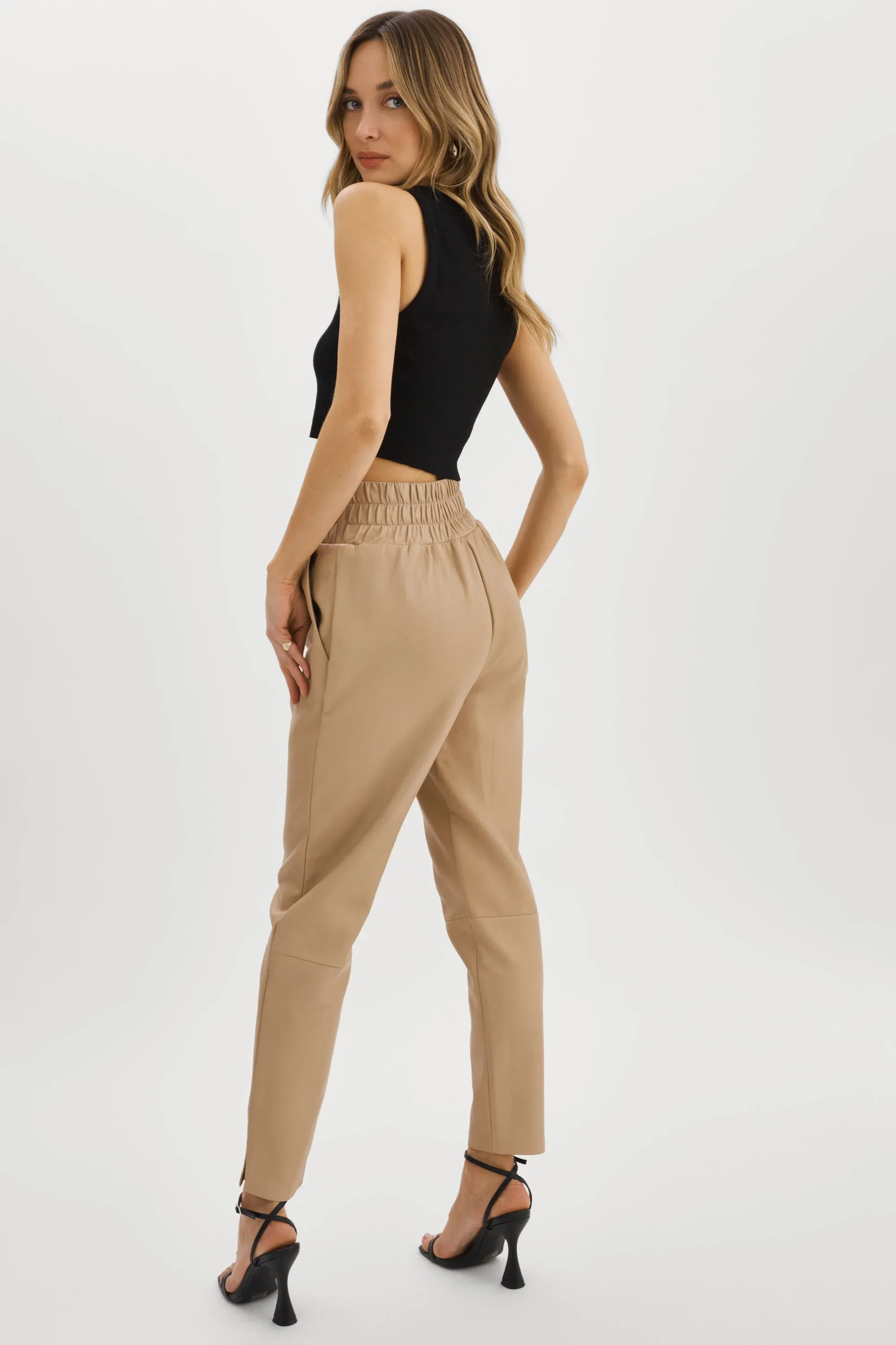 LAMARQUE - Nineta Jogger in Wheat