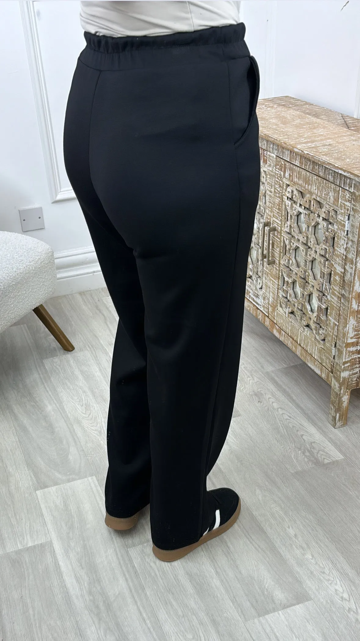 Leanne Black Wide Leg Trousers