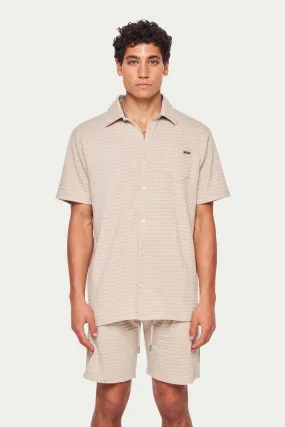 SEERSUCKER JERSEY BUTTON DOWN SHIRT - BEIGE