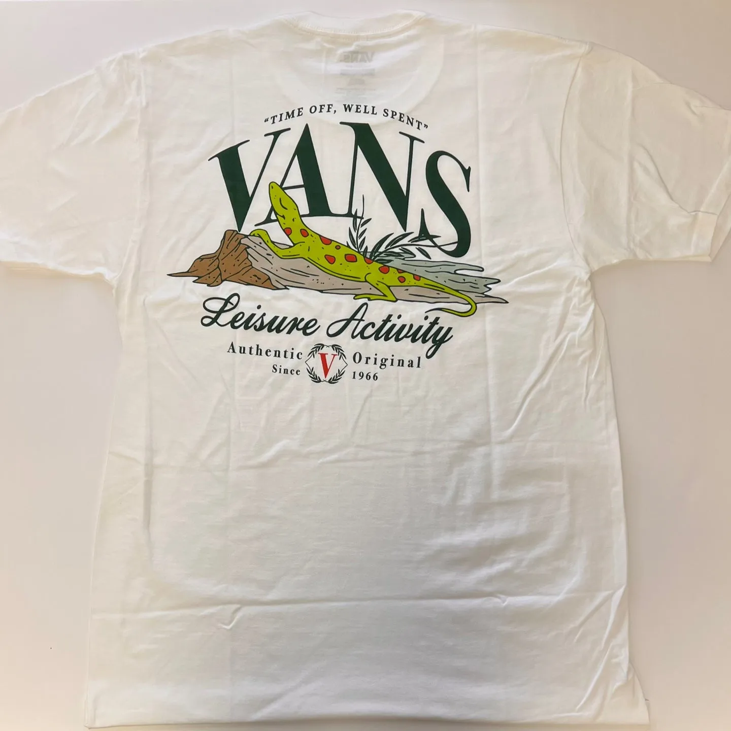 VANS Leisure Activity Graphic T-Shirt