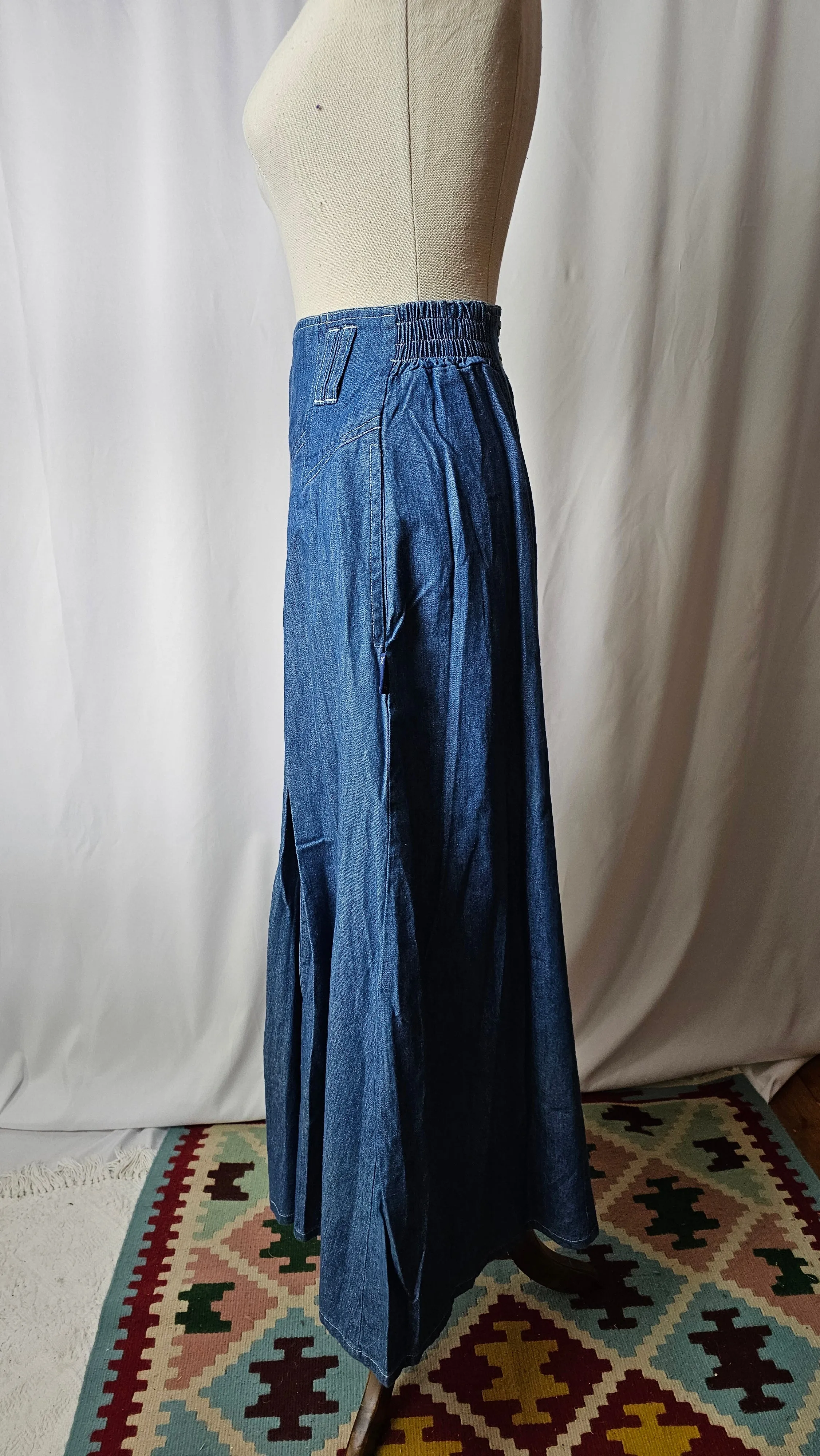 Vintage Jag Blue Denim Cotton Midi Skirt 8-10 (tag is 12 vintage size)