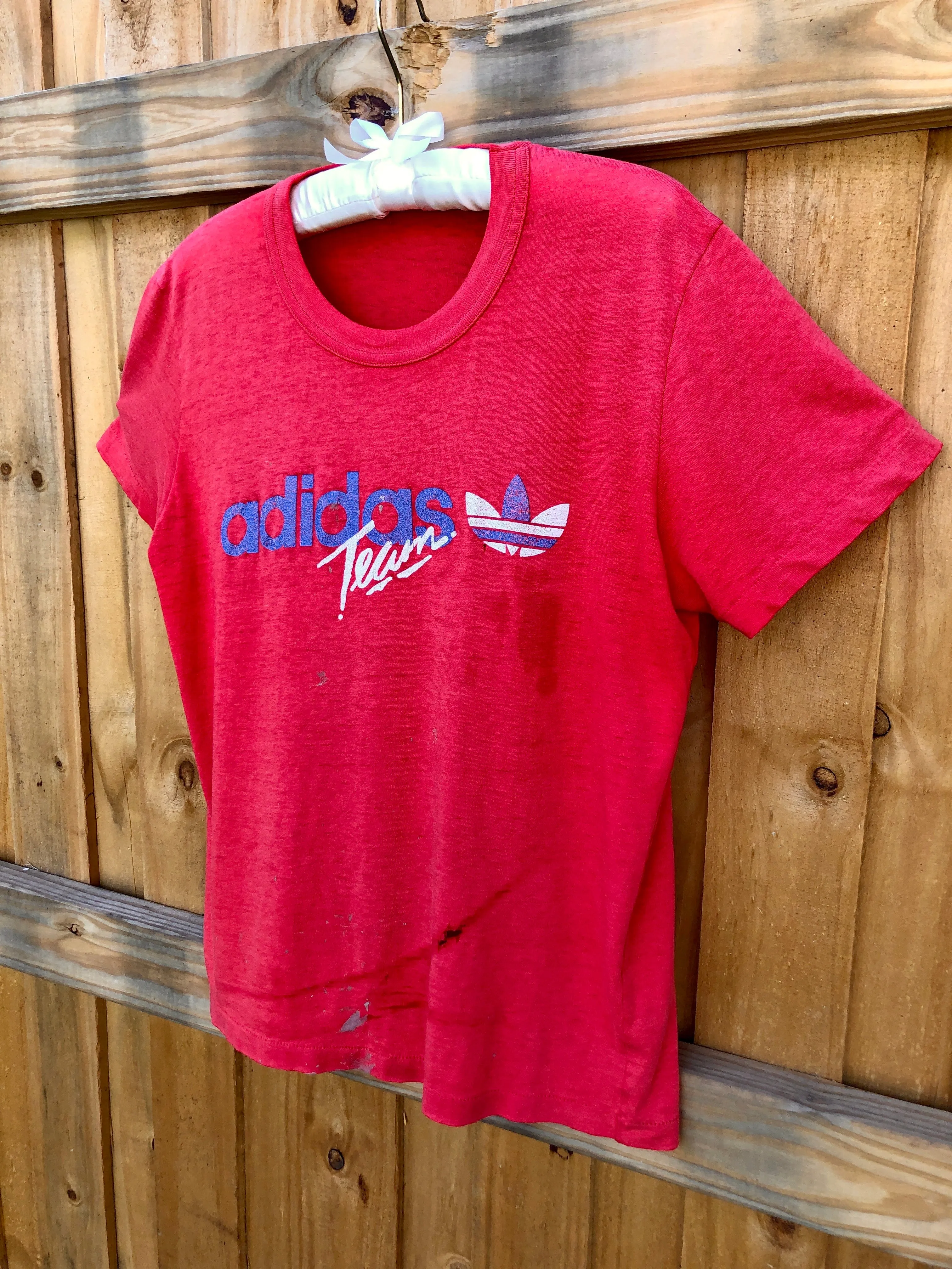 VINTAGE: Red Adidas T-Shirt