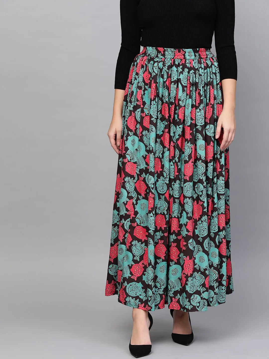 Women Black & Green Floral Printed Flared Skirt